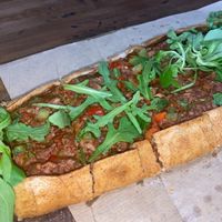 Black Pide - Beyon Meat [ Vegan fromage, poivrons rouges et vert ] at Black Pide in Paris