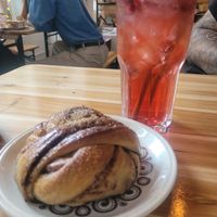 Cinnamon bun and a Rose n Raspberry Still Lemonade at The Hedgerow Hound in Plymouth