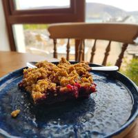 Mixed berry crumble at The Beehive in Keel