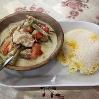 Vegan Green curry with turmeric rice #Veganuary at Assisted by Nature in South West London