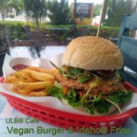 Vegan Burger at ULB Café in Pattaya