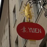 Sign in front at Yuen Restaurant in Salzburg