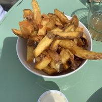 Fries at DeDAKKAS in Haarlem