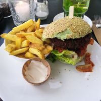 kimchi burger at DeDAKKAS in Haarlem
