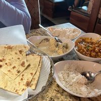 2 entrees both vegan and vegan “naan" #Veganuary at Le Indya in Naples