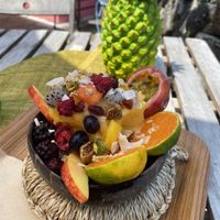 Many fruits, very filling and healthy at Rainbowl in Jeju