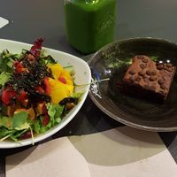 Small Vegan tofu bowl, vegan brownie & 'off the lip' smoothie at Jawz The Bowl Company in Munich