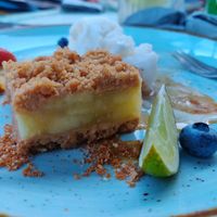 Caramel apple pie (already half eaten on the pic😉) at Zus en Zo in Steenwijk