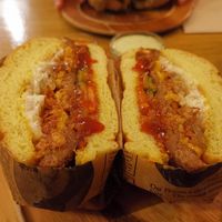 Hamburger at Les Tontons Veg in Paris