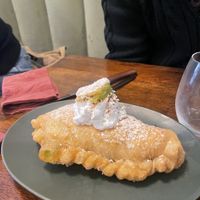 Excellente pizza frite à la pistache et au chocolat blanc (vegan !!!!)  at Les Tontons Veg in Paris