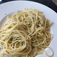 Spaghetti aglio olio e peperoncino at Maga Magò in Jesolo