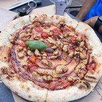 Vegan chicken pizza   at La Pentola in Makarska