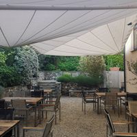 Outdoor seating at Terra Rossa in Vienna