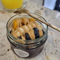 loaded acai m at Superfood Deli - Maria Theresien in Vienna