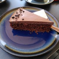 Schokomoussetorte (vegan) at Die Goldammer in Diessen Am Ammersee