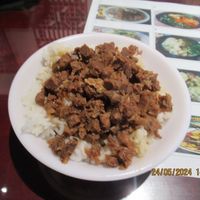 Vegan pork rice (40TWD) at Tiān Cí Bǎo Xuān 天慈寶軒 in Yuli