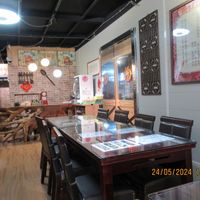Inside at Tiān Cí Bǎo Xuān 天慈寶軒 in Yuli