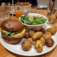 Délicieux et assiette copieuse at Seed in Luxembourg City