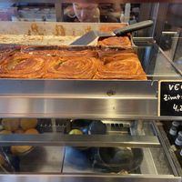 Vegan cinnamon rolls: the cinnamon taste is subtle, so not as nice as I'm used to in NL. at BoBo  in Hannover
