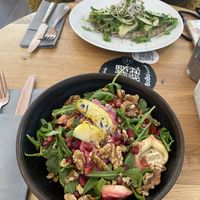 Ravioli und Hummus Brot   at BoBo  in Hannover