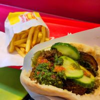  at Maoz - Saint Andre des Arts in Paris