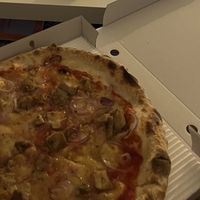 Porcini mushrooms pizza   at Dieci Pizza - Servette in Geneva
