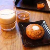 Carrot Cake + Banana Pudding + Cappuccino at Copper Branch in Nancy