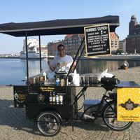 In Annalindsplats in front of Redfellas. at Hummus Sapiens - Maybe closed in Malmo