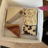 Lieferung nach Hause  at Kojake in Berlin