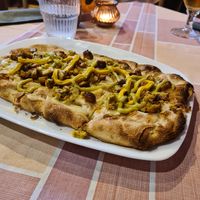 Vegane Pinsa at Pizzaria Peperetta Dispetusa in Imperia