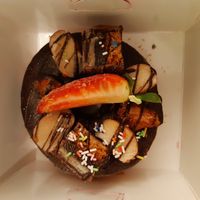 Now also has filled cronuts (croissant/ donut hybrid) at Royal Donuts  in Mannheim