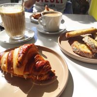 Nice merenda at Maria Limão in Porto