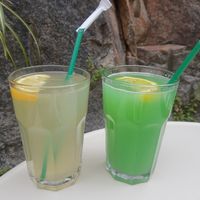 Ginger and mint lemonade and traditional lemonade 🍋 at Maria Limão in Porto