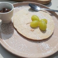 Vegan pancake with dark chocolate 🍫🥞 at Maria Limão in Porto
