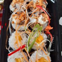 Shi taki and mango maki at Vegan Sushi Express in Rotterdam