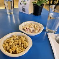 Mac n cheese and coleslaw with complimentary infused water at Earth Based Cafe in Martinsburg