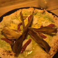 Pizza at Plant Base in Lisbon