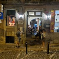 The evening queue at Plant Base in Lisbon