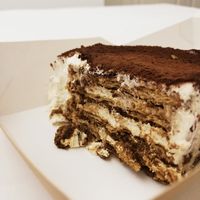 Tiramisù at Plant Base in Lisbon