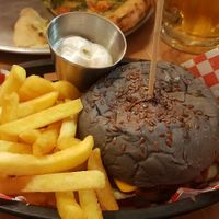 Onion burguer at Plant Base in Lisbon