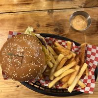 Burger v’acon  at Plant Base in Lisbon