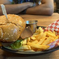 burger and chips really hit the spot, was super tasty and wanted to go back (didn’t get a pic of the pizza but that was really good too)  at Plant Base in Lisbon
