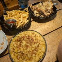 Mac n cheese, fries and garlic bread at Plant Base in Lisbon
