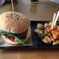 burger at Cat Bar in Barcelona