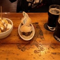 Patatas bravas and miniburger #Veganuary at Cat Bar in Barcelona