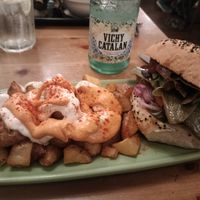🍔 🌵 at Cat Bar in Barcelona