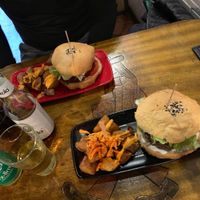 Mexican Burger & Black Cat at Cat Bar in Barcelona