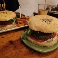 Hamburguesa green y champion at Cat Bar in Barcelona
