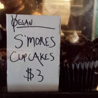 cupcakes at Hard Times Cafe in Minneapolis