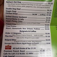 Not sure if veggie dog is vegan. I didn't ask at David's New Orleans Style Sno Balls in Panama City Beach